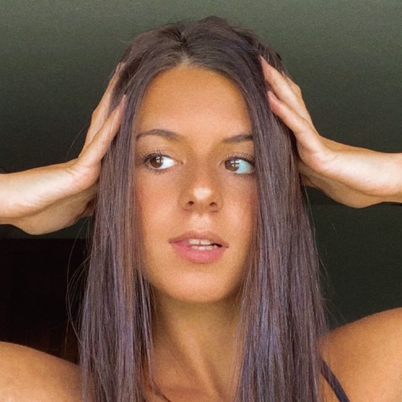 julianaabrookee